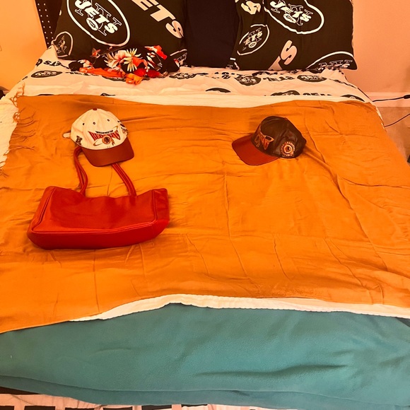 Halloween matching Nike Washington redskins couples outfit - Picture 13 of 13